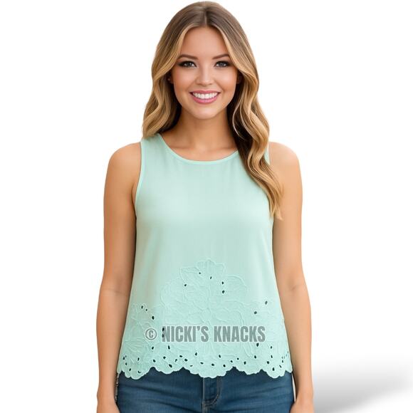 Gianni Bini Aqua Embroidered Eyelet Tank Top XS Turquoise Scallop Hem Blouse - Picture 11 of 12